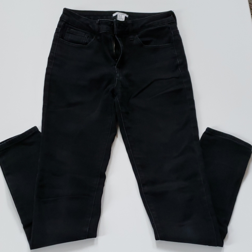 Forever 21 Stretchy Black Jeans¹